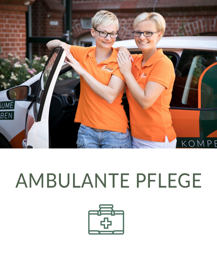 Zwei Pflegerinnen der Ambulanten Pflege stehen vor dem Auto des Pflegedienstes